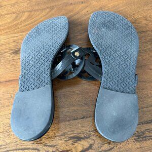 Black patent Tory Burch Sandels